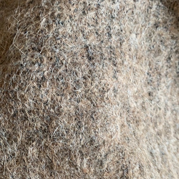 Zara Wool and Alpaca Blended Sweater - Picture 6 of 7